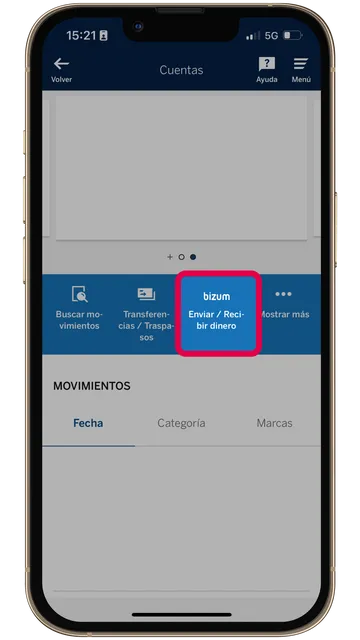 Captura de pantalla de la app de BBVA, destacando la opción de enviar un Bizum